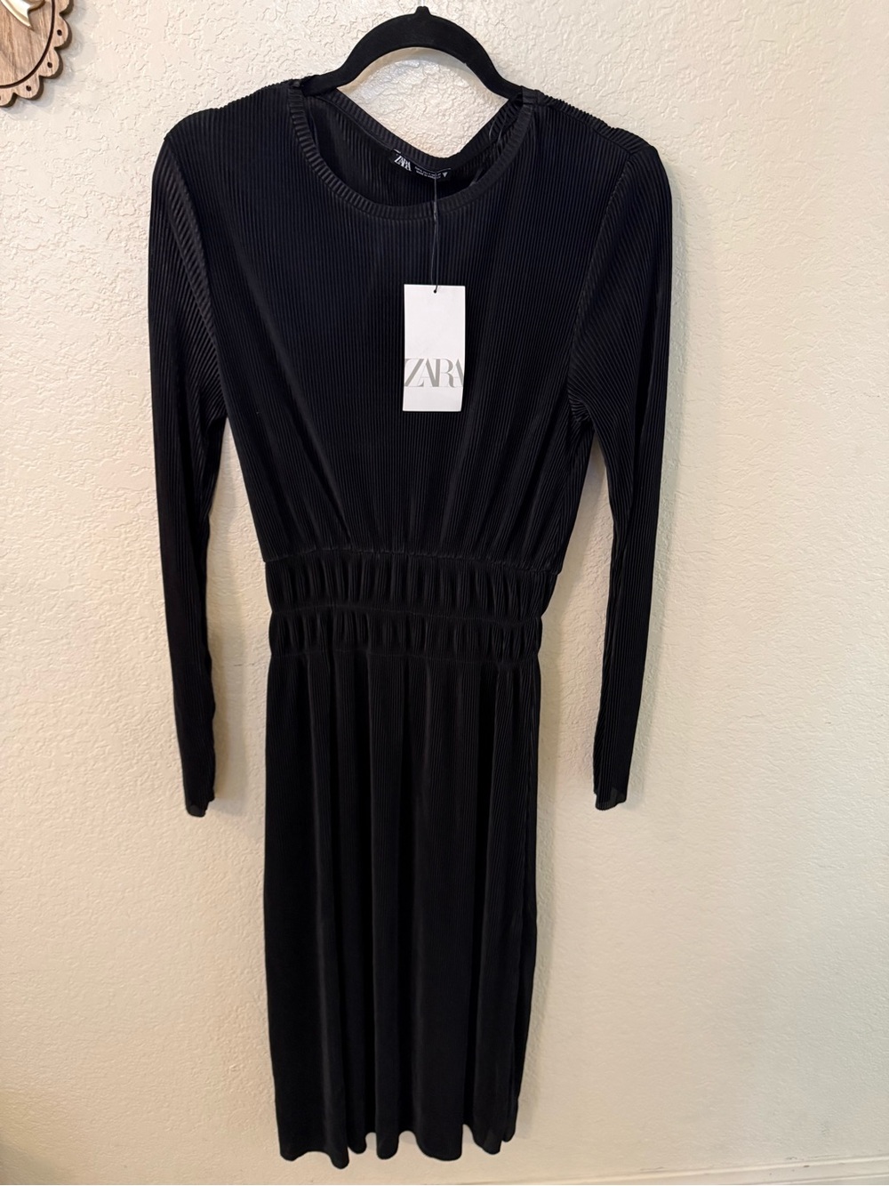 ZARA Black Long-Sleeve Pleated Waist Midi Dress